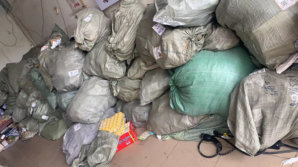 本地快递公司积压件过多 推出快递盲盒 想搏一搏的试试吧 -2 本地快递公司积压件过多 推出快递盲盒 想搏一搏的试试吧